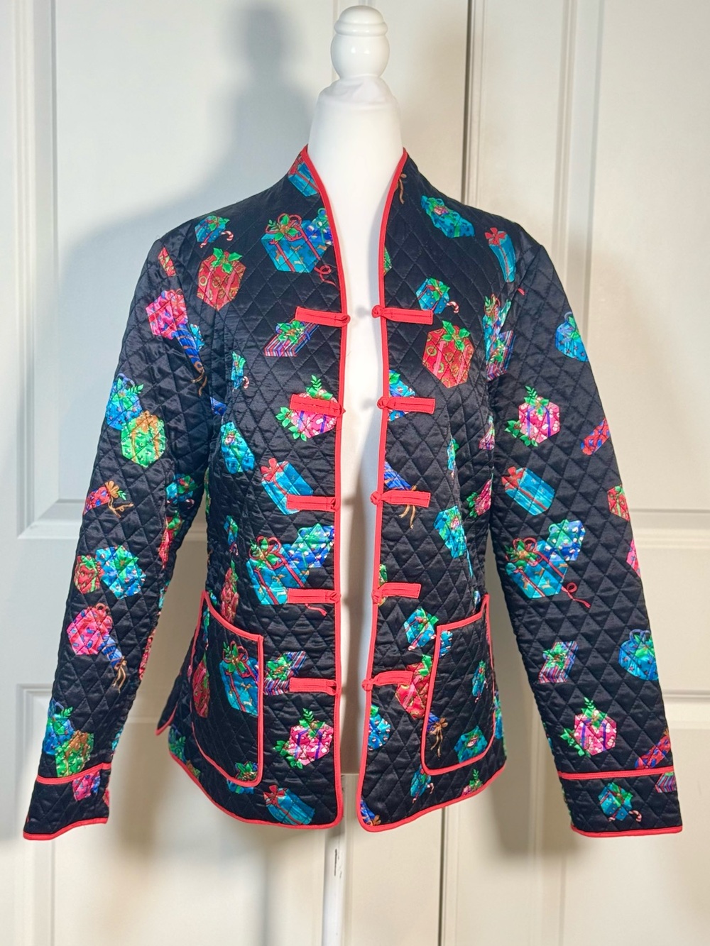 Anne Carson Christmas Silk Quilted Jacket M Gift Print Mandarin Frog Closure